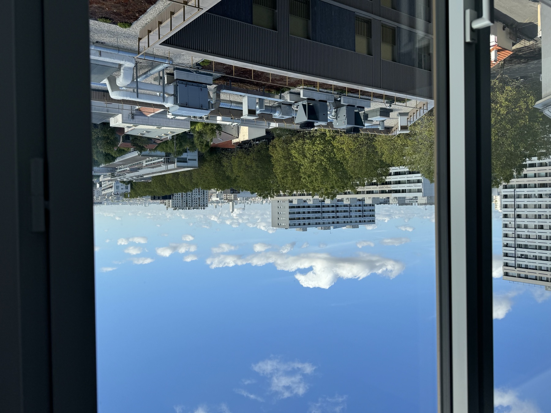 La vue sur Ivry-sur-Seine depuis les fenêtres du studio